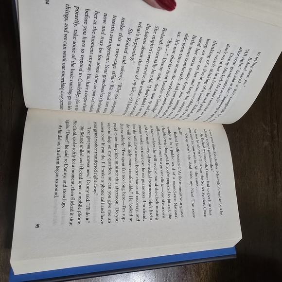 the shadow project hardcover book by Herbie Brennan - Picture 5 of 6